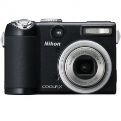 Nikon COOLPIX P5000 -  8