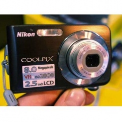 Nikon COOLPIX S210 -  2
