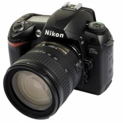 Nikon D70s -  1