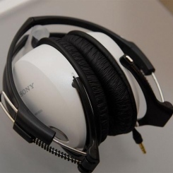 Sony MDR-D333 -  1