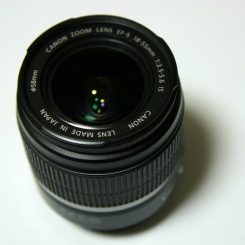 Canon EF-S 18-55mm f3.5-5.6 IS -  2