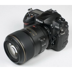 Nikon 105mm f/2.8G AF-S VR Micro Nikkor -  3