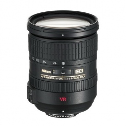 Nikon 18-200mm f/3.5-5.6G IF-ED AF-S VR DX Zoom-Nikkor -  1
