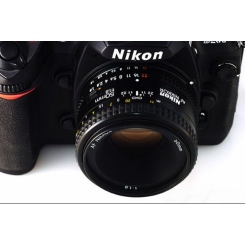Nikon 50mm f/1.8D AF Nikkor -  3