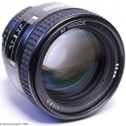 Nikon 85mm f/1.8D AF Nikkor -  2