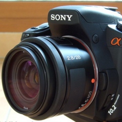 Sony SAL-28F28 28mm f/2.8 -  3
