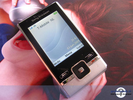 Sony Ericsson T715