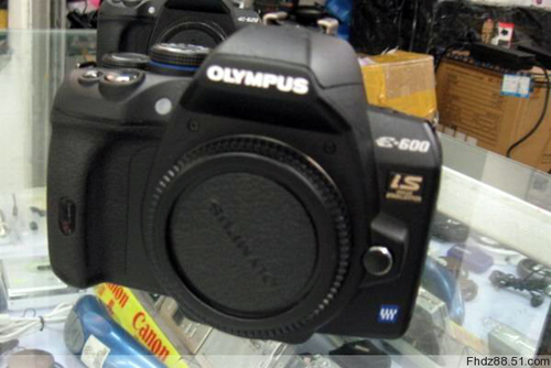 Olympus E-600