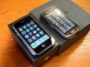 iPhone 3GS  Samsung Armani B7620: iPhone OS  WM 6.5 ()