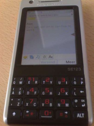 Sony Ericsson P700i 