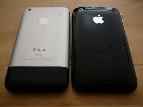 iPhone  iPhone
3G