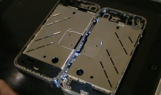 iPhone 4GS -  "" (3  + 2 )