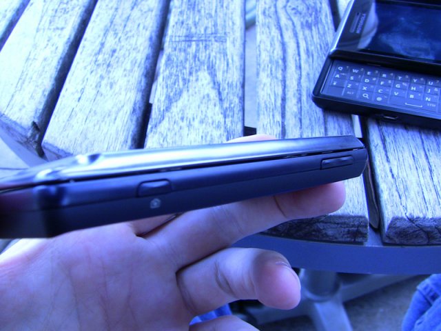    Motorola DROID 2 (7  + )