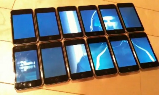 12 iPod touch