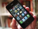 Consumer Reports -    iPhone 4