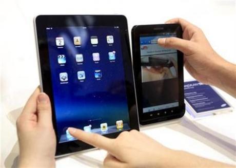 Apple iPad � Samsung Galaxy Tab
