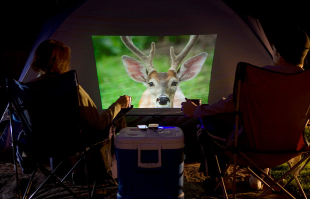 MicroVision SHOWWX+ -    iPad (9 )