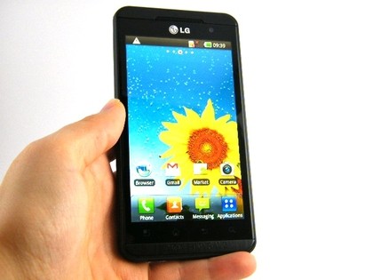 LG Optimus 3D