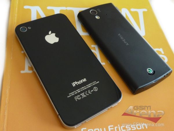 Sony Ericsson ST18i Urushi