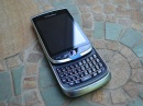 BlackBerry Torch 2:      