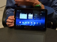 Motorola XOOM   Android 3.2,   LTE -  