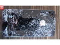 iPhone 4    4- 
