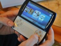  Sony Ericsson Xperia Play   PS1