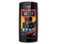  Nokia 600     