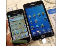Samsung GT-19220   iPhone 5 ?