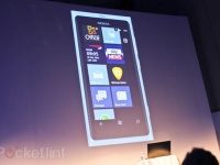     WP7 Facebook     Mango