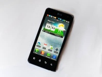LG Optimus 2X P990   Android 4.0