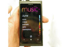 LTE- Nokia Lumia 800     CES 2012