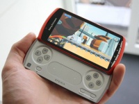  Sony Ericsson Xperia Play   