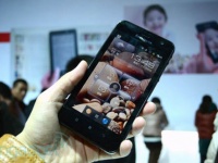    5- Android- Lenovo IdeaTab S2005