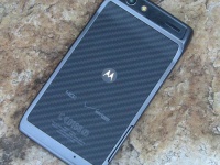 Motorola Droid RAZRMAX -   Droid RAZR   ?