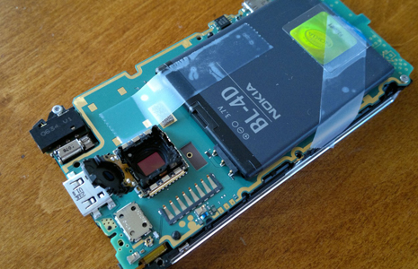 Nokia N8 camera module