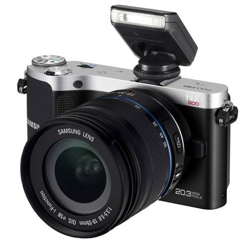 Samsung NX200 RS