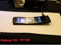   Samsung Galaxy S3    Super AMOLED Plus