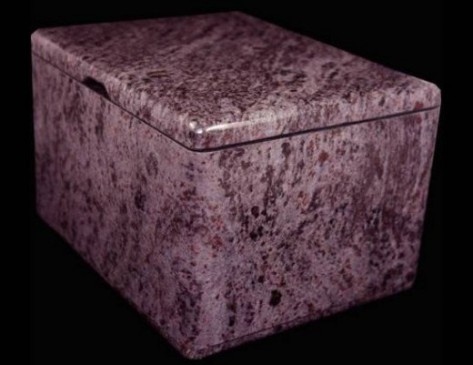 Iphone-4-Diamond-Rose-Edition-case