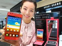      Samsung Galaxy S II Bobbi Brown Edition