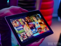 MWC 2012: Huawei    MediaPad 10 FHD