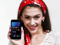 MWC 2012:    ZTE PF112 HD, ZTE Kis  ZTE Acqua