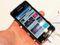  Samsung Galaxy S Advance     