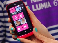    Nokia Lumia 610  MWC 2012