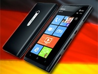     Lumia 900      