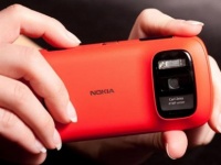  Nokia 808 PureView    