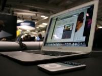 : MacBook Air  MacBook Pro