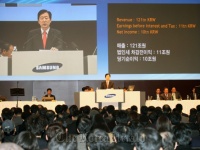  Samsung      LCD-