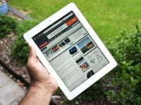 Apple  12   iPad  