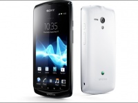 Sony Xperia neo L MT25i: Android 4.0.3  1  